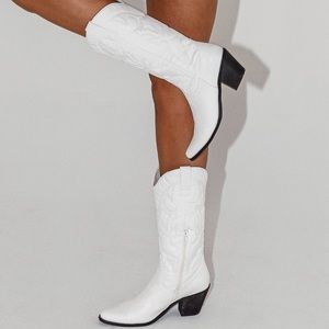 NWOT Princess Polly Therapy Clayton Cowboy White Boots